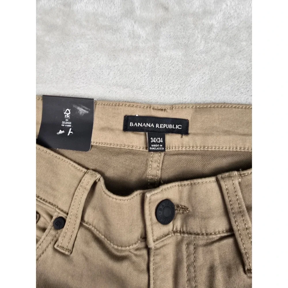 Banana Republic has multiple